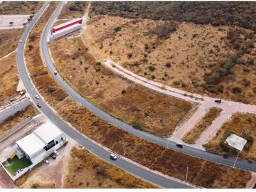 Terreno comercial en Ciudad Maderas Residencial Querétaro