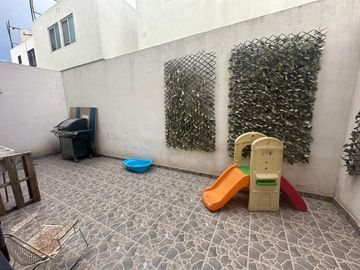 Casa en  RENTA FRACC CERRADO CERCA AVE. IMPORTANTES