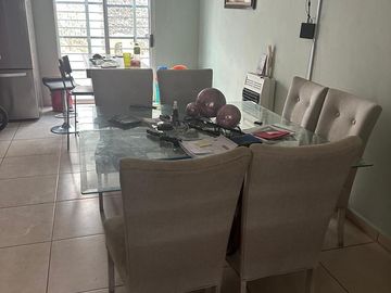 Casa en  RENTA FRACC CERRADO CERCA AVE. IMPORTANTES