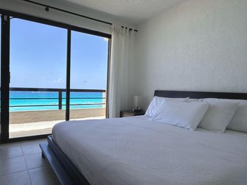 Departamento en venta en Cancún frente al  mar