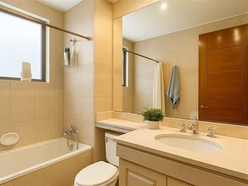 Departamento en Venta en Camino Otoñal/ Los Dominicos