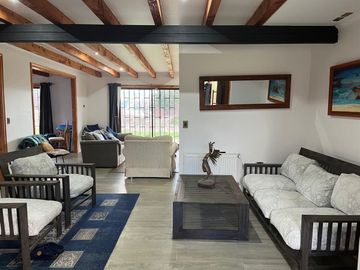 Casa En Venta De 5 Dorm. Camino Lican Ray , Coñaripe