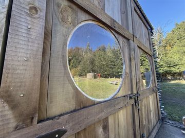 Venta De Casa Sobre Viña En Parcela Vista Al Lago + 3 Ca