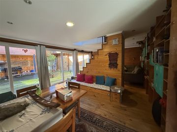 Venta De Casa Sobre Viña En Parcela Vista Al Lago + 3 Ca