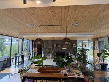 Casa En Venta De 5 Dorm. En Pucón Condominio Canto Del Lago