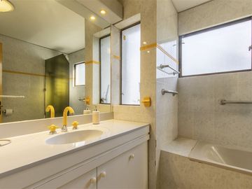 Gran Casa En Venta, El Remanso, Las Condes
