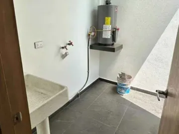 Casa Nueva de 4 Recámaras y 4.5 Baños en ANTIGUA CEMENTERA  Ex-Rancho Colorado, Puebla