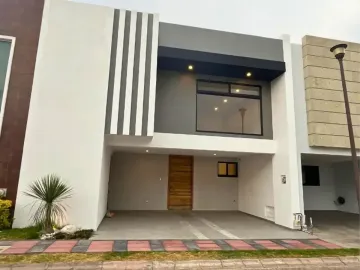 Casa en Venta - Fraccionamiento Arboreto - San Pedro Cholula