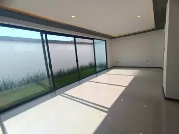 Casa en Venta - Fraccionamiento Arboreto - San Pedro Cholula