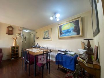 VENTA DEPTO VISTA DESPEJADA CON ESTACIONAMIENTO Y BODEGA