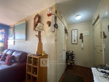 VENTA DEPTO VISTA DESPEJADA CON ESTACIONAMIENTO Y BODEGA