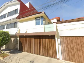 Casa en Venta en Jardines de San Manuel, Puebla, Puebla