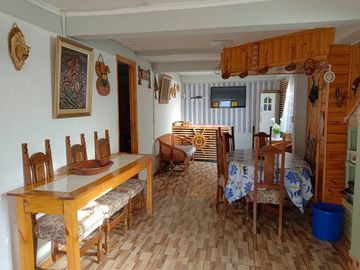 ÚNICA E IRREPETIBLE, 4 HERMOSAS CASAS EN SEGURO BARRIO !!!!!