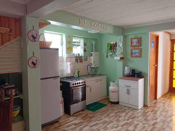 ÚNICA E IRREPETIBLE, 4 HERMOSAS CASAS EN SEGURO BARRIO !!!!!