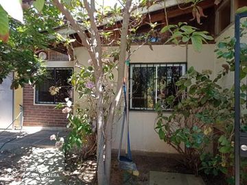 EXCELENTE CASA EN EL QUISCO