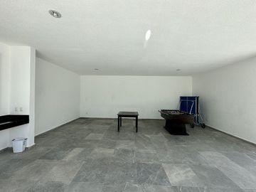 AMPLIA CASA CON ROOF GARDEN EN VENTA EN JURIQUILLA