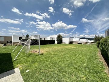AMPLIA CASA CON ROOF GARDEN EN VENTA EN JURIQUILLA