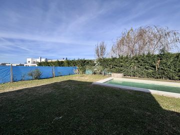 CASA EN VENTA SAN SEBASTIAN AREA 13