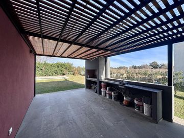 CASA EN VENTA SAN SEBASTIAN AREA 13