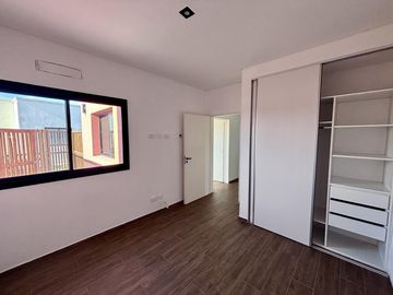 CASA EN VENTA SAN SEBASTIAN AREA 13