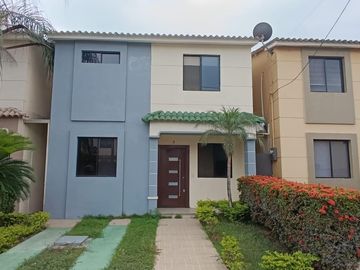 Casa en Venta, Urbanización Milán, IngP