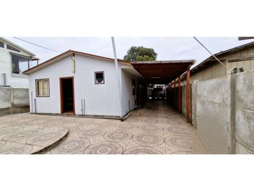 Venta de casa de 81 m2, en terreno de 247 m2., en Los Molles.