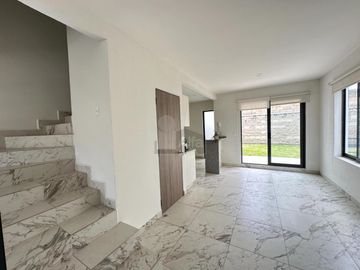 Casa en venta de 3 recámaras, en Villas del Campo, Calimaya, Estado de México.
