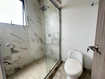 Casa en venta de 3 recámaras, en Villas del Campo, Calimaya, Estado de México.