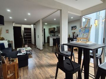 Casa en Zona Esmeralda en Venta