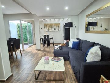 Casa en Zona Esmeralda en Venta