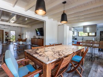 VENTA CASA COSTA ESMERALDA, RESIDENCIAL I LOTE AL 600, 6 AMBIENTES