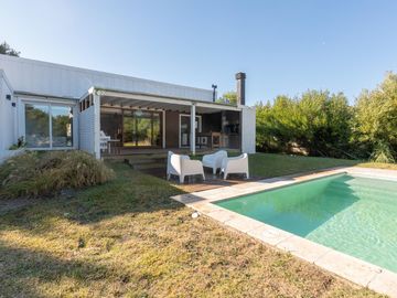 VENTA CASA COSTA ESMERALDA, RESIDENCIAL I LOTE AL 600, 6 AMBIENTES