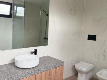 Duplex en venta de 3 dormitorios en Housing en La Carolina