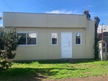 Súper oportunidad! Casa monoambiente en Country Roda. Las azucenas  al 2800