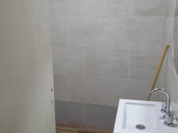 Súper oportunidad! Casa monoambiente en Country Roda. Las azucenas  al 2800