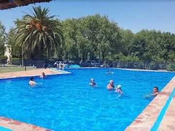 Súper oportunidad! Casa monoambiente en Country Roda. Las azucenas  al 2800