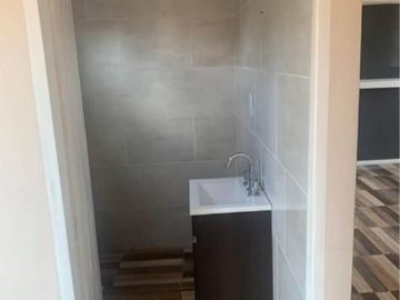 Súper oportunidad! Casa monoambiente en Country Roda. Las azucenas  al 2800