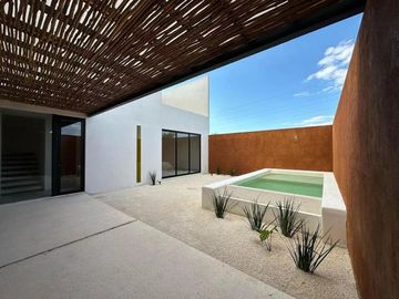 Casa EN VENTA de 4 recámaras en Soluna Temozón