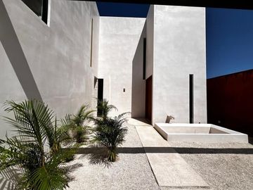Casa EN VENTA de 4 recámaras en Soluna Temozón