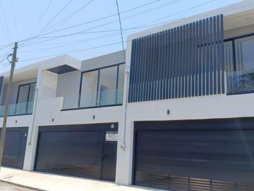 VENTA DE CASA EN FRACC. TAMPIQUERA-BOCA DEL RIO POR $2,800,000.00