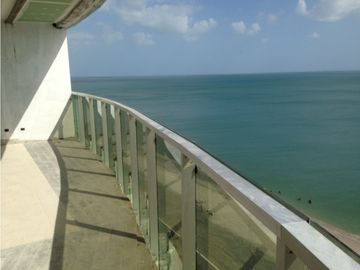 SE VENDE APARTAMENTO FRENTE AL MAR EN PH OCEAN WAVES GORGONA