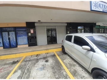 VIA ESPAÑA / PLAZA LAS PIRAMIDES / 131.68M / LOCAL COMERCIAL JC