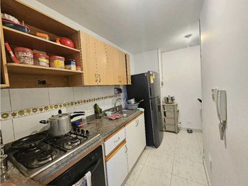 SE VENDE APARTAMENTO EN GRAN GRANADA CON PATIO, ENGATIVA, BOGOTA