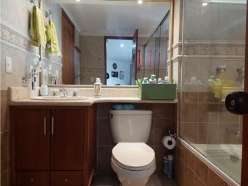 Apartamento en venta, en laureles