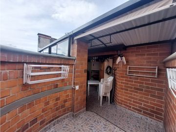 Apartamento en venta, en laureles