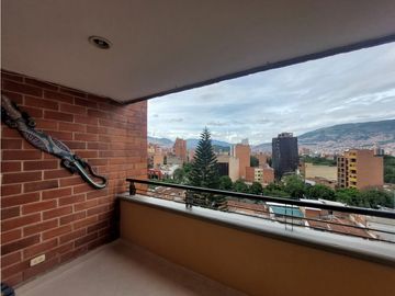 Apartamento en venta, en laureles