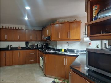 Apartamento en venta, en laureles