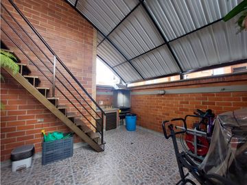 Apartamento en venta, en laureles