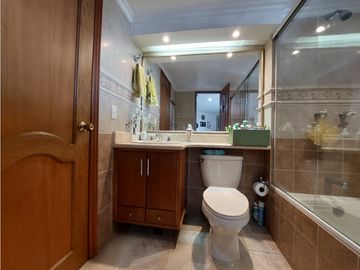 Apartamento en venta, en laureles