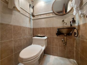 Apartamento en venta, en laureles